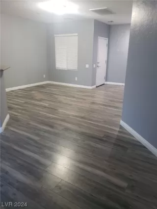 Photo #5: 2552650 Listing