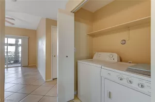 Photo #6: 2552722 Listing