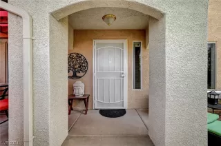 Photo #2: 2552731 Listing