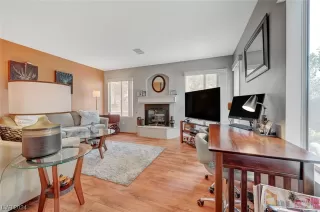 Photo #5: 2552731 Listing