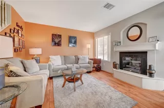 Photo #6: 2552731 Listing