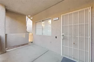 Photo #5: 2552739 Listing