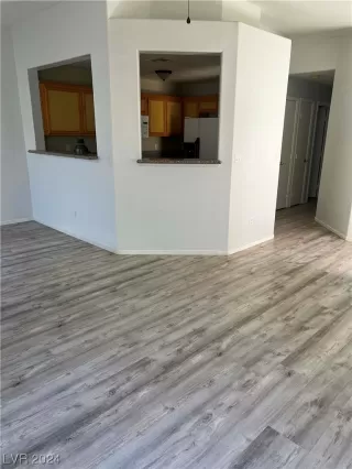 Photo #2: 2552740 Listing 