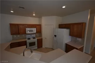 Photo #6: 2552768 Listing 