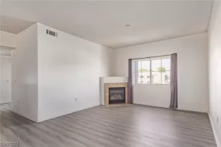 Photo #2: 2552811 Listing 