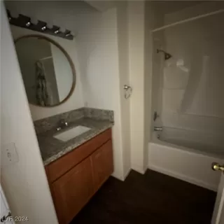 Photo #5: 2552818 Listing 