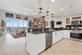 Photo #1: 2552821 Listing 