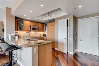 Photo #6: 2552844 Listing