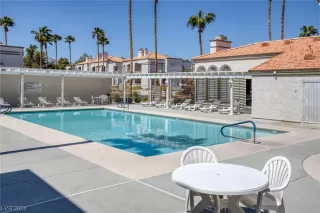 Photo #4: 2552855 Listing 