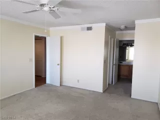 Photo #3: 2552898 Listing