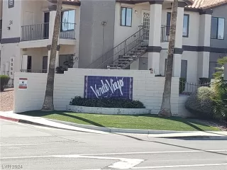 Photo #5: 2552898 Listing