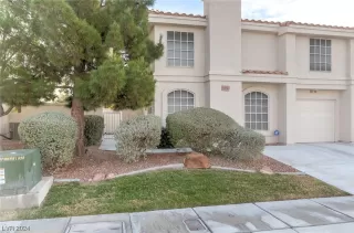 Photo #1: 2552916 Listing 