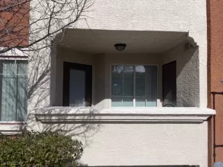 Photo #1: 2552942 Listing 