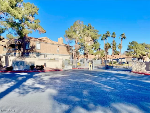 MLS: 2552959 Condo For Sale