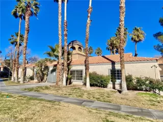 Photo #1: 2552959 Listing