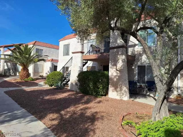 MLS: 2552976 Condo For Sale