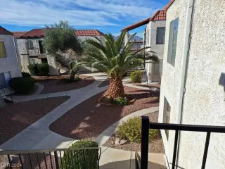 Photo #2: 2552976 Listing