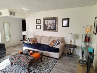 Photo #4: 2552976 Listing