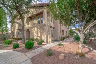 Photo #1: 2552983 Listing