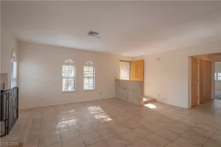 Photo #3: 2552983 Listing