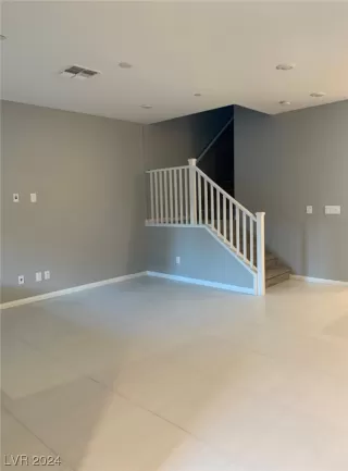 Photo #1: 2552997 Listing 