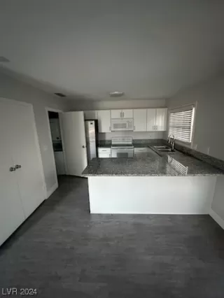 Photo #1: 2553002 Listing 