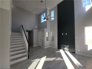 Photo #2: 2553040 Listing 