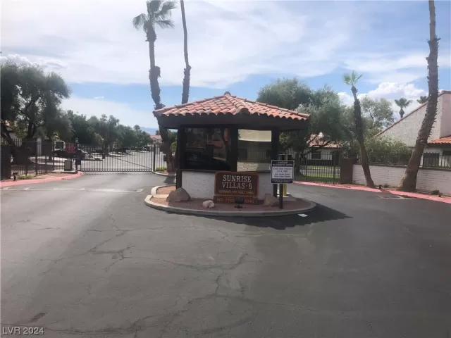 MLS: 2553083 Condo For Sale