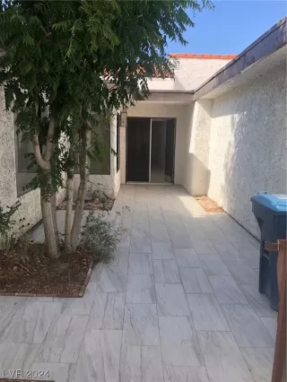 Photo #3: 2553083 Listing 