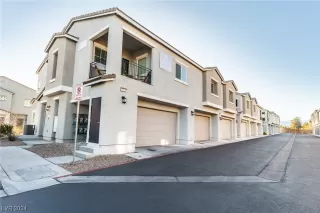 Photo #1: 2553088 Listing