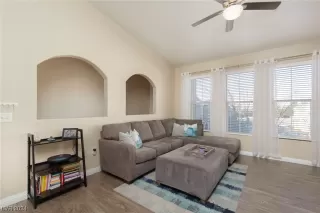 Photo #5: 2553106 Listing 