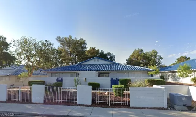 MLS: 2553113 Condo For Sale