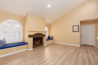 Photo #1: 2553118 Listing