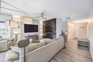 Photo #4: 2553141 Listing