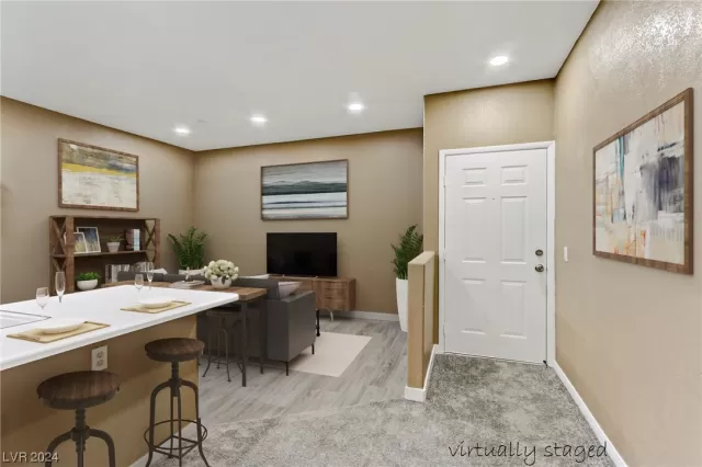 MLS: 2553164 Condo For Sale