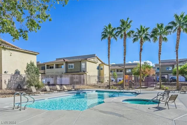 MLS: 2553177 Condo For Sale