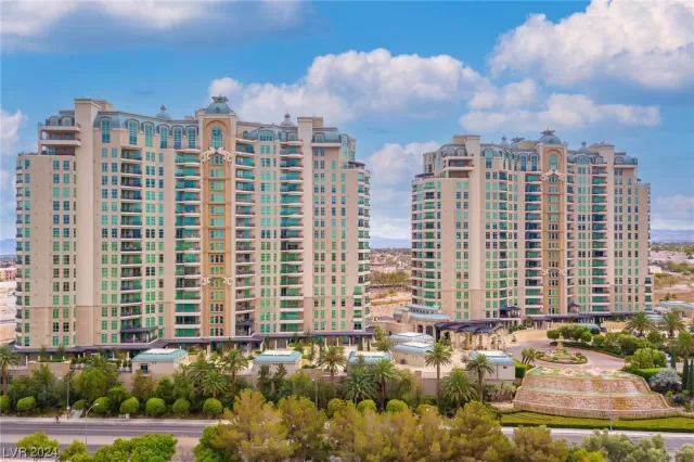 MLS: 2553197 Condo For Sale