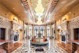 Photo #2: 2553197 Listing