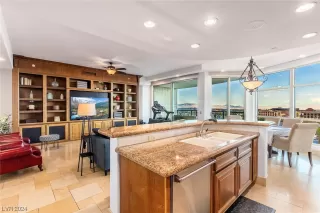 Photo #5: 2553197 Listing