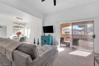 Photo #3: 2553218 Listing