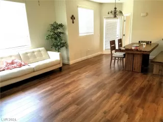 Photo #5: 2553274 Listing