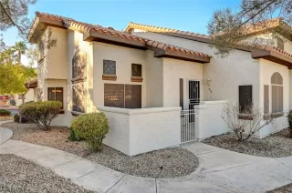 Photo #1: 2553275 Listing