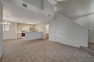 Photo #5: 2553275 Listing