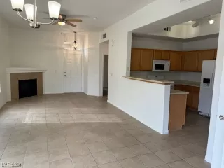 Photo #6: 2553300 Listing