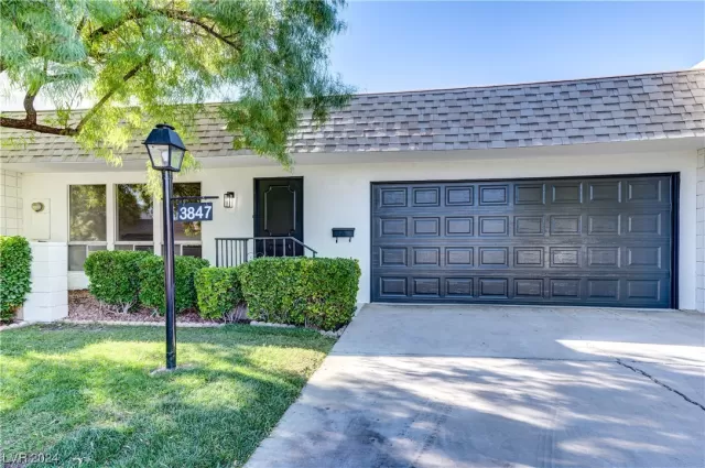 MLS: 2553311 Condo For Sale