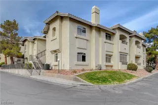 Photo #1: 2553331 Listing