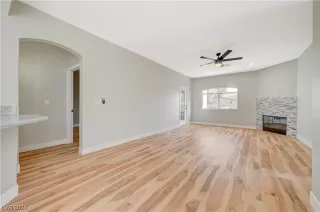 Photo #5: 2553331 Listing