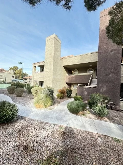 MLS: 2553347 Condo For Sale