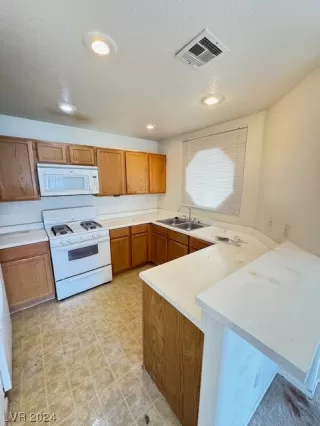 Photo #4: 2553347 Listing 