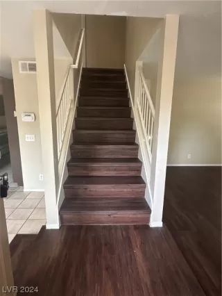 Photo #2: 2553372 Listing